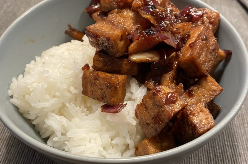 Adobong Tokwa (Filipijnse tofu adoba)